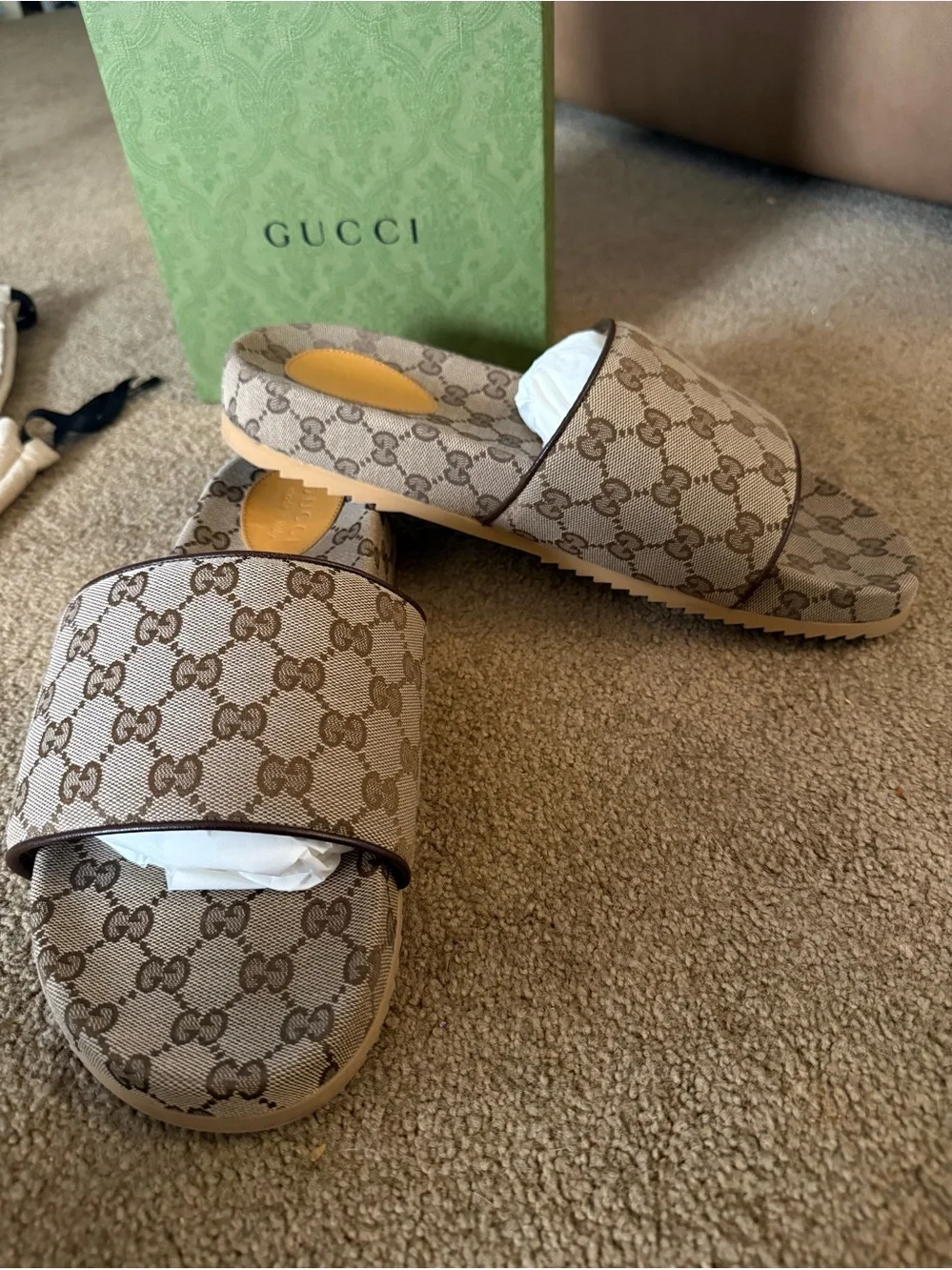 Gucci• Supreme Beige Monogram GG Slides